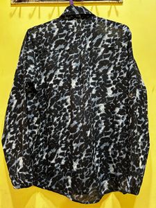 Mayra Animal Print Womens Shirt Size L