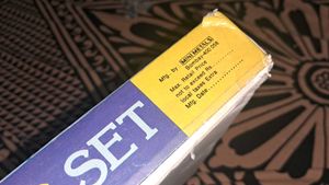 RARE 1990s Vintage electro magnetic beginners set