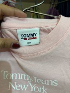 Tommy Jeans New York Pink T-Shirt