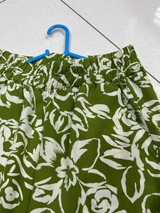 Green Floral Top  &amp; Bottom Set New 🆕