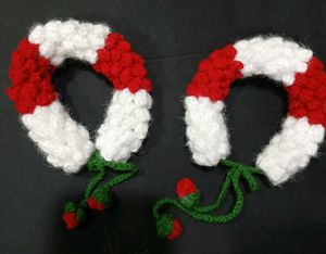 Crocheted White & Red Skirt Border (1 piece)