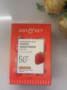 Dot & Key Strawberry Dew Tinted Sunscreen
