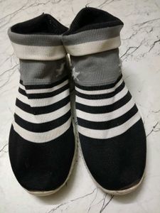 Striped Black/White Knit Sneakers