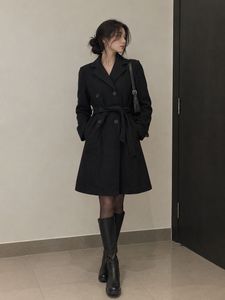 TRENDING Chic Black Double-Breasted Coat