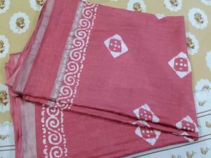 Beautiful rose Saree with White Print
