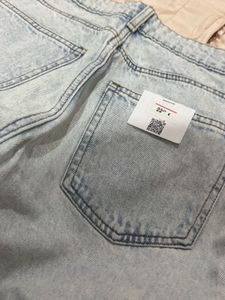 Unique Two-Tone Wide Leg Jeans