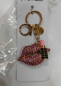 Mac Beautiful Makeup lover keychain