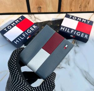 Tommy Hilfiger Bifold Wallet