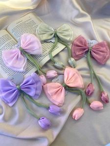 Tulip Bow Hair Clip