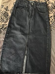 Stylish Denim Maxi Skirt &amp; Red Top Set