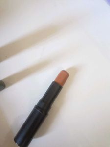 foundation and contouring stick combo