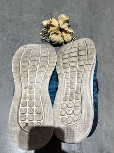Like New Liberty Leap7x Walking Shoes