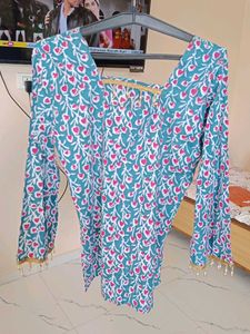 SHORT KURTIS