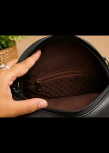 Bonolata Round Sling Bag 🍃