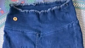 Stylish Denim Capris