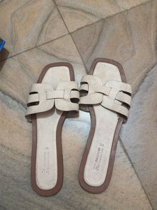 Stylish Women's Flat Sandals