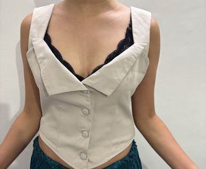 Chic Beige Sleeveless Vest Top