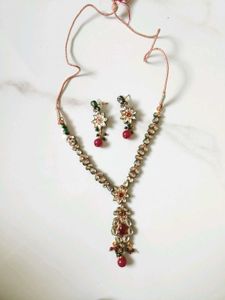 Elegant Kundan Necklace & Earring Set
