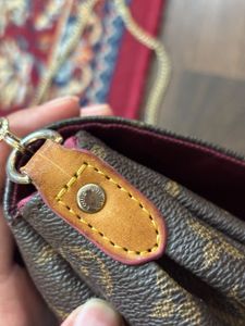 Beautiful lv sling