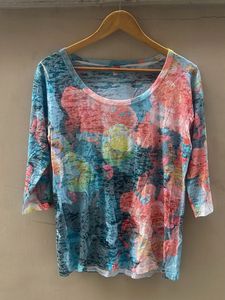Vibrant Abstract Print 3/4 Sleeve Top