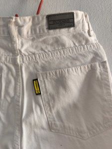 white casual jeans