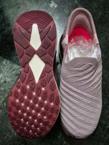 Brand New Women Sport Shoes In Size 7