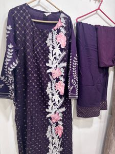 Elegant Embroidered Kurta with Pants