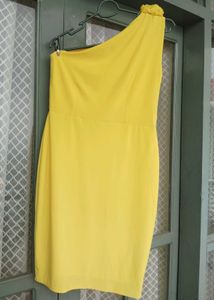 One-Shoulder Lace &amp; Yellow Dress