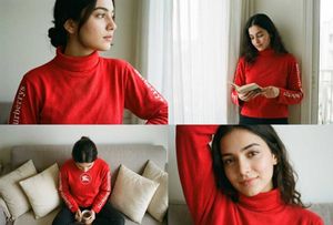 Burberrys Red Turtleneck Top🍒
