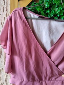 Chic Pink Ruffled Top