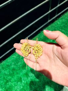 Exquisite Peacock Design Earrings