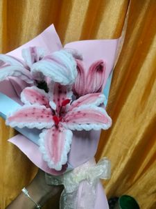 lilly pipe cleaner bouquet