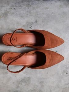 Brown Pointed Back Sling Heels