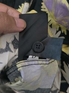H&amp;M Floral Print Short-Sleeve Resort Shirt