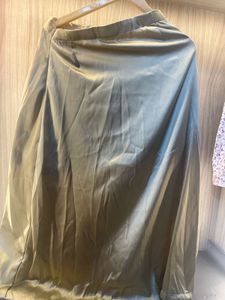 Chic satin maxi skirt