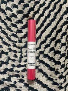 ❗️NEW❗️Hilary Rhoda Kissable Lip Crayon