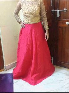 pink skirt