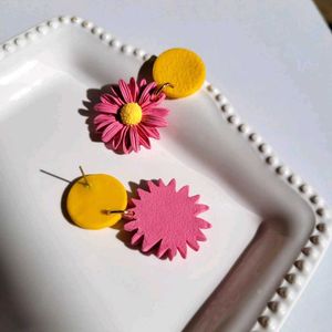 Fuschia Daisy Flower Earrings