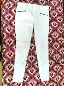 Brand New Unused White Colour Jaggings