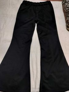 black flared trouser 🖤