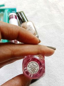 Beauty/self-care bundle in good condition 💗💄