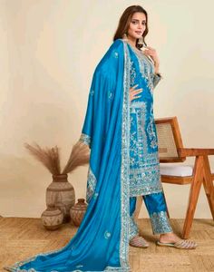 😍Stunning Teal Embroidered Kurta Set