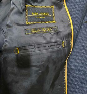 Orignal Brand New Park Avenue Suit