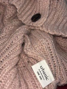 🎀Urbanic Cozy Pink Knit Cardigan