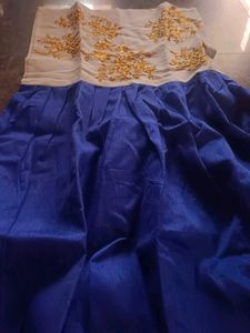 Beautiful Unstitched Long Gown🎀