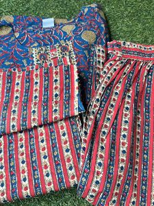Bracket With Kurti