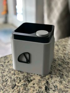 Self Water Plant Pot With indicator