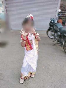 Bengali Girl Costume 1 tym wear for 2 hours