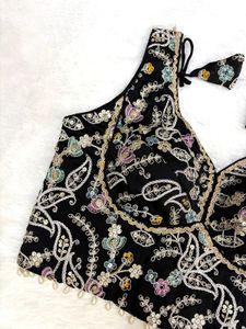Sleeveless Embroidered Black Blouse