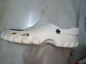 White &amp; Black Clogs - Comfortable &amp; Stylish😍🤩🤩